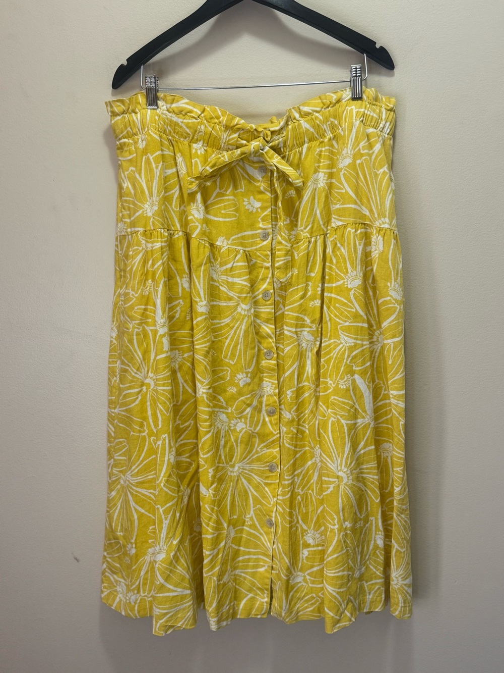 Universal Thread Floral Yellow Skirt